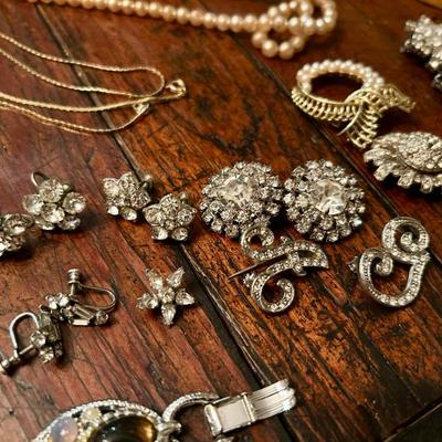 Sale Photo Thumbnail #497