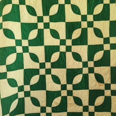 Green Rose Dream Quilt