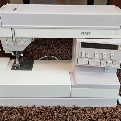 Pfaff Creative 1371