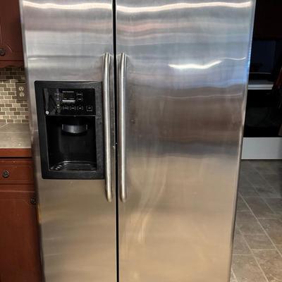 G E Fridge