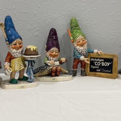 Gobel Co Boy Collection Of 10