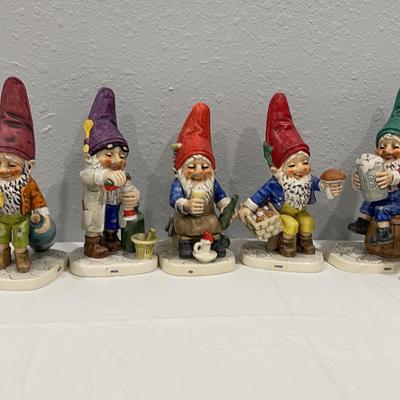 Gobel Co Boy Collection Of 9