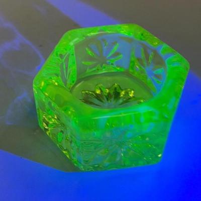 Antique 1920's 1.75 x 1 inch Pressed Uranium Glass Salt Cellar AAA2343 $30.00 
