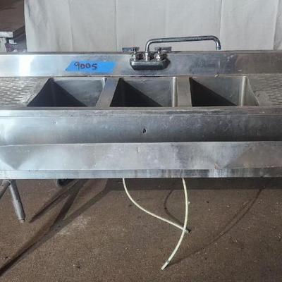 LG9005 Saui Safe Stainless Steel Triple Commercial / Industrial Sink with Tray $500.00 