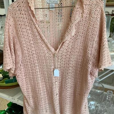 B i.b. peach crocheted 3x button up ladies top aaa2598  AAA Vintage Shop 9017 Airline HWY New Orleans LA 70118 By Appointment 10-4 M-S$24.99