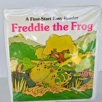 Vintage Freddie the Frog Early Reading Book And Cassette Tape JEN8005 $18.99