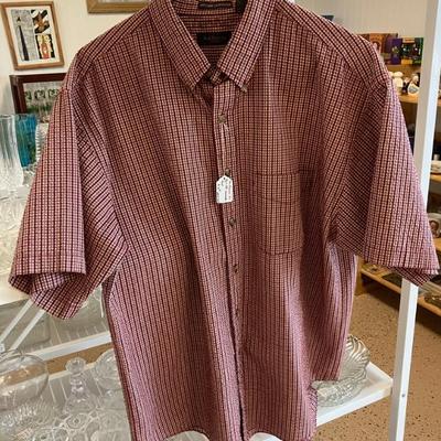 Van Heusen Plaid Short Sleeve Size XL Seersucker Shirt AAA2582 $20.00 Airline HWY New Orleans LA 70118 By Appointment 10-4 M-S