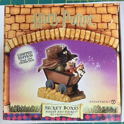 Harry Potter Secret Boxes Harry and Hagrid at Gringotts Trinket Box AAA2351