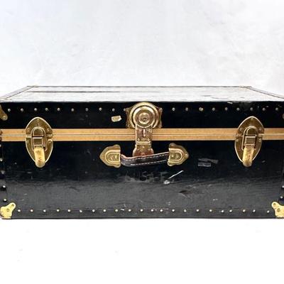 Lot #123 Vintage Steamer Trunk - Unlocked, No Key