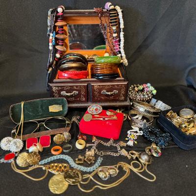 Mystery Lot: Vintage Jewelry + Jewelry Box