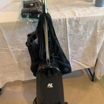  Ricardo 8955 Vacuum With Replacement Bags