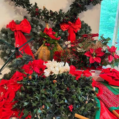 Mystery Lot: Christmas Tree + Decorations 