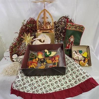 Vintage And Handmade Holiday Items