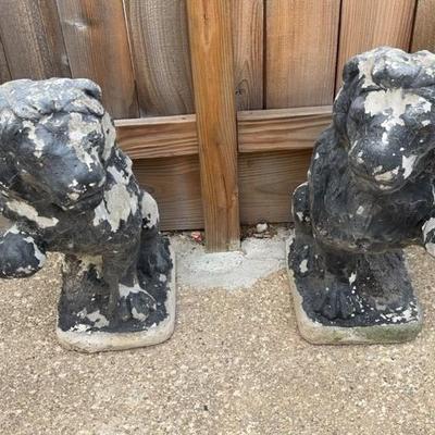 2 Cement Lions 