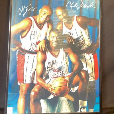 The Rockets/Autograph Picture 