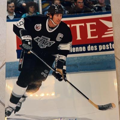 Wayne Gretzky Signed Poster 