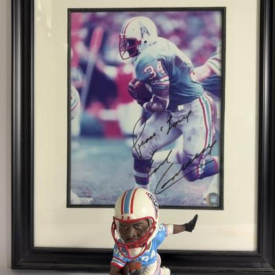 Houston Oilers Earl Campbell Figurine And Autographed Picture 