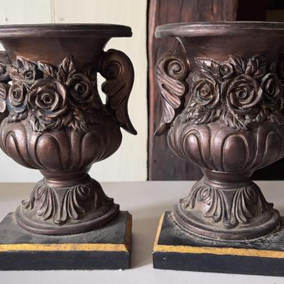Pair of Dark Bein Floral-Themed Urn Bookends