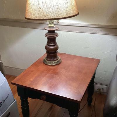 End Table And Table Lamp Combo