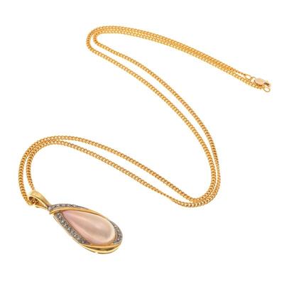 Mabe Pearl, Diamond, Yellow Gold Necklace