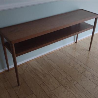 MID-CENTURY INSPIRED SOFA TABLE