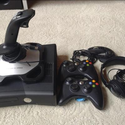 XBOX 360 AND ACCESSORIES