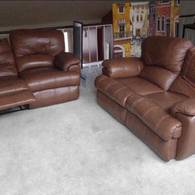 PAIR OF LEATHER LOVESEAT RECLINERS