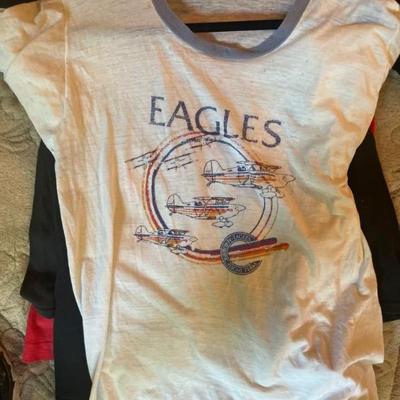 VINTAGE T SHIRT