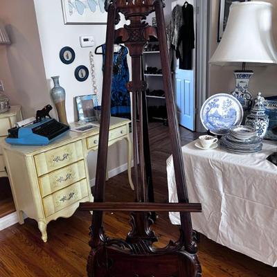 LARGE WOOD EASEL