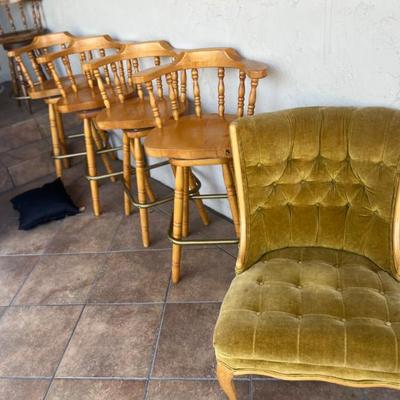 SWIVEL BAR STOOLS
