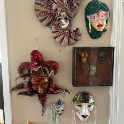 MASK WALL