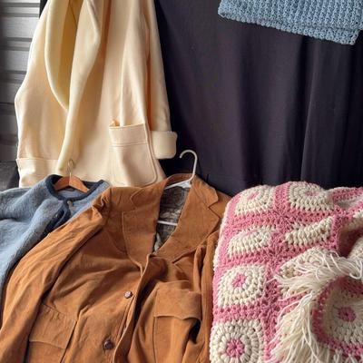 Women’s Jackets And Blankets