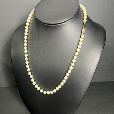 14K Gold Clasped 5.3mm Cultured Pearl Necklace - 20" 