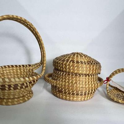 South Carolina Sweetgrass Baskets Including One By Patricia Rambert & Annie Robinson 