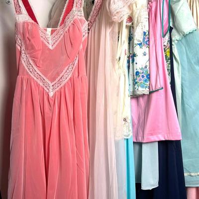 Vintage Lingerie (Size S-M) - Olga, Trillium, Avian & More