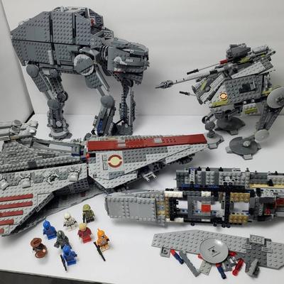 Lego Star Wars: 8039 Venator, 75189 First Order Assault Walker, 75234 AT-AP Walker 