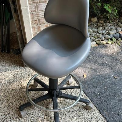 Rolling Swivel Drafting Stool - 18x20x36-38"
