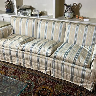 Vintage American Hollywood Regency Style Sofa – 82x32x32"