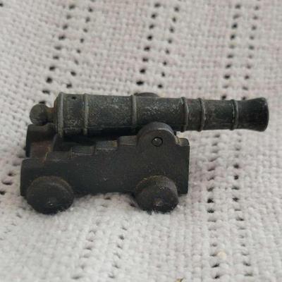PENN CRAFT USA mini cast iron cannon