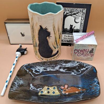 Cat Lover's Lot:  Wine Bottle Holder, Cheese Plate and More 