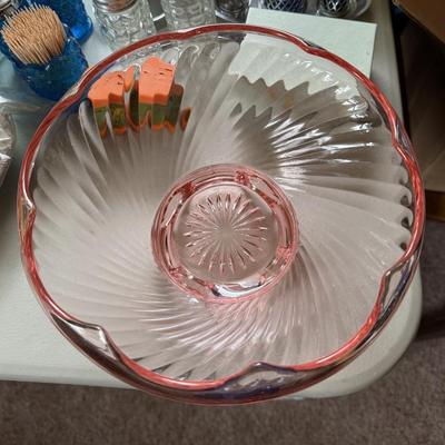 Pink depression glass footed bowl