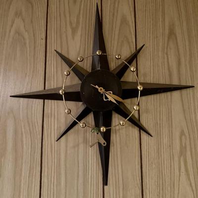 Vintage atomic sunburst clock