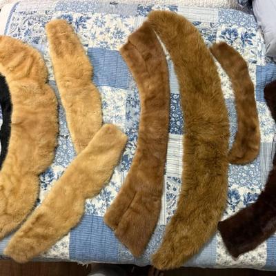 Fur collars/cuffs