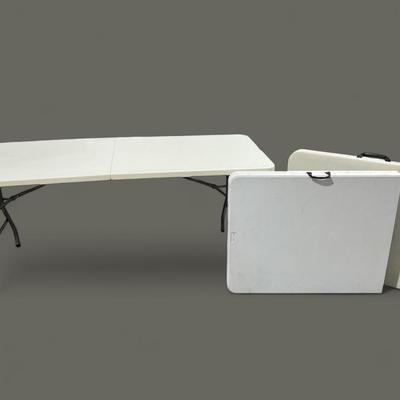 2 Folding Tables