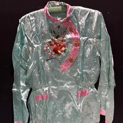 Vintage 1970s Japanese Satin Embroidered Pajama Set