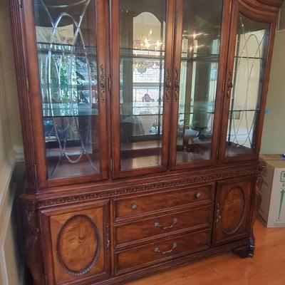 Wooden Lighted Mirrored China Cabinet & Buffet Set – Elegant Display & Storage