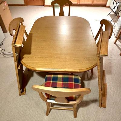 Table Set with 2 leaves