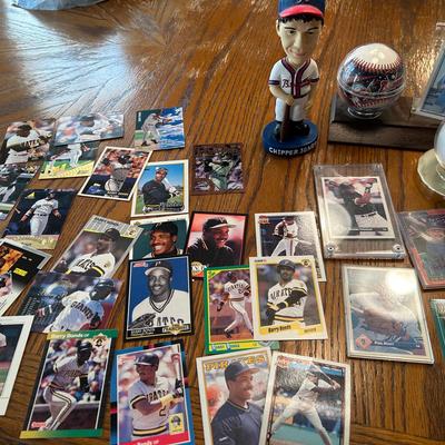 Group Of Baseball Memorabilia And Cards - Braves -Chipper Jones Bobble Head 