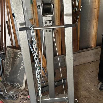 Pittsburgh Model 60388 2Ton Heavy Duty Folding Engine Crane