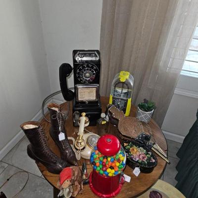 Vintage and Antique Collectibles 